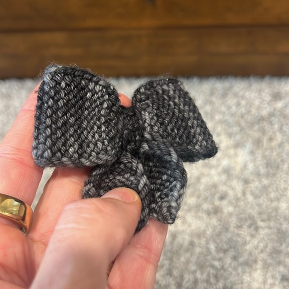 NWOT Misha & Puff Medium Puff Bow in Licorice - Picture 4 of 7